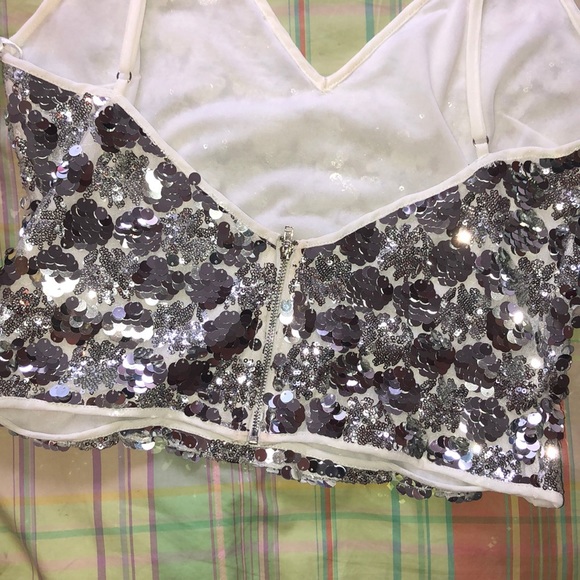 Sparkly top! - Picture 2 of 3